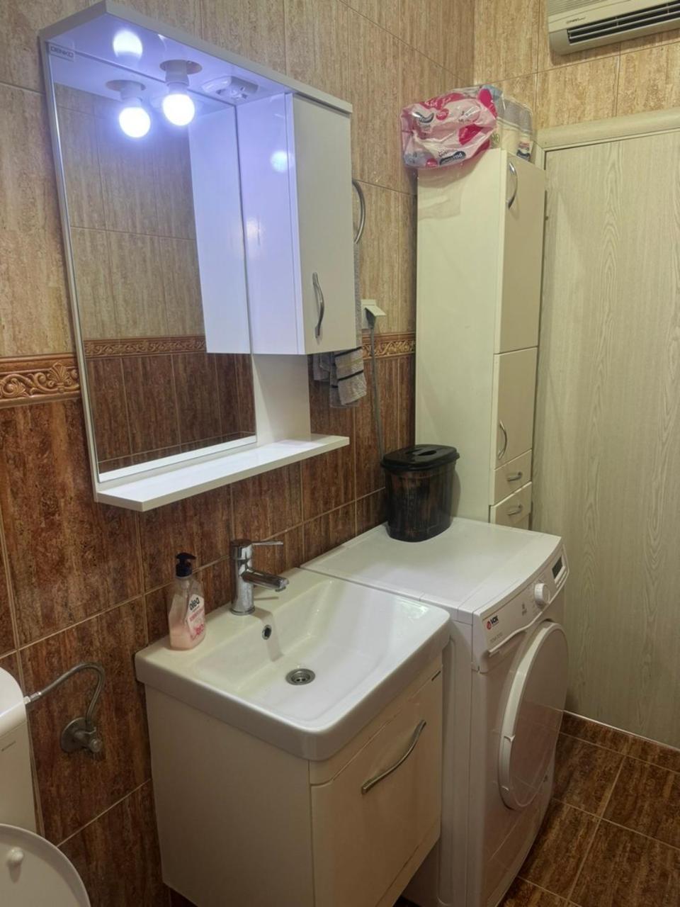 Anita Guest House Tivat Zewnętrze zdjęcie